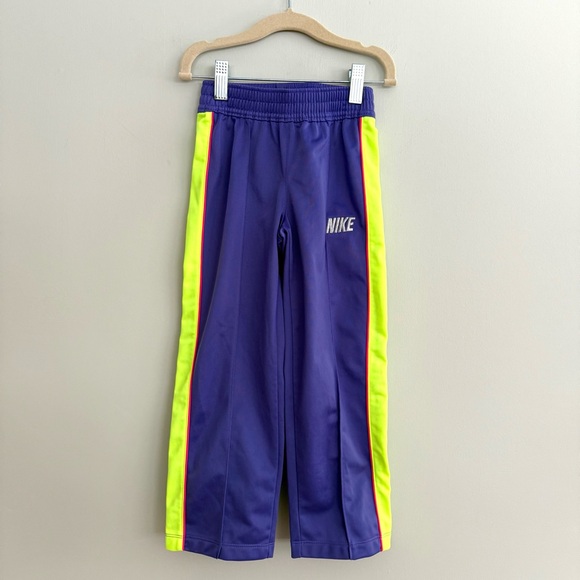 🫟NIKE Neon Green and Purple Toddler Girl Sweatsuit Set Size 5 - Picture 5 of 7